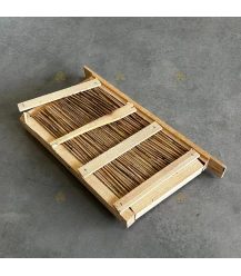 Tweedekans: Simplex broedkamer kantraam / vulblok broedkamer 100% natuurlijk 218 mm (per stuk) Tweedekans: Simplex broedkamer kantraam / vulblok broedkamer 100% natuurlijk 218 mm (per stuk)